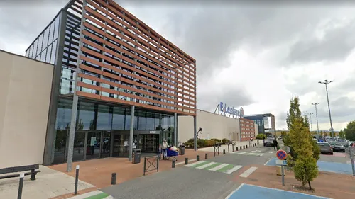 Cherré : une femme agressée à l’arme blanche chez Leclerc 